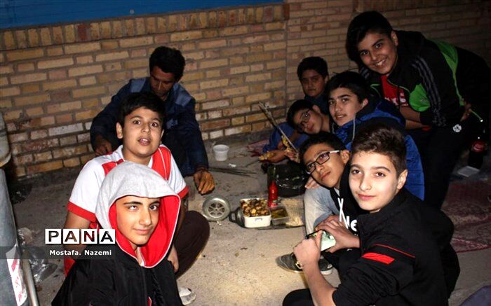 برگزاری اردوی درون مدرسه ای آموزشگاه پسرانه صدرا بافق