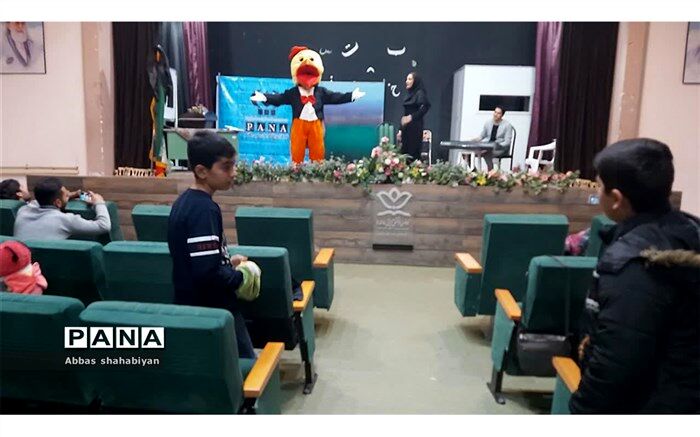 جنگ یلدای منتظران خورشید در سالن همایش شهید شهابیان کاشمر اجرا می شود