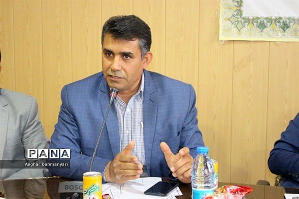 جلسه مدیران مدارس با موضوع آسیب اجتماعی و راهکارهای پیشگیری  در شبانکاره