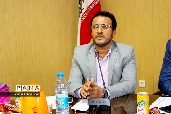 جلسه مدیران مدارس با موضوع آسیب اجتماعی و راهکارهای پیشگیری  در شبانکاره