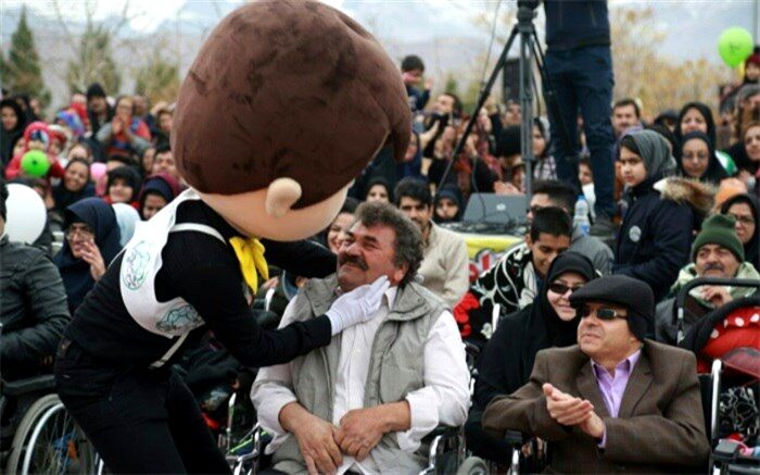کاریزلند میزبان گردهمایی بزرگ جانبازان و معلولان استان یزد