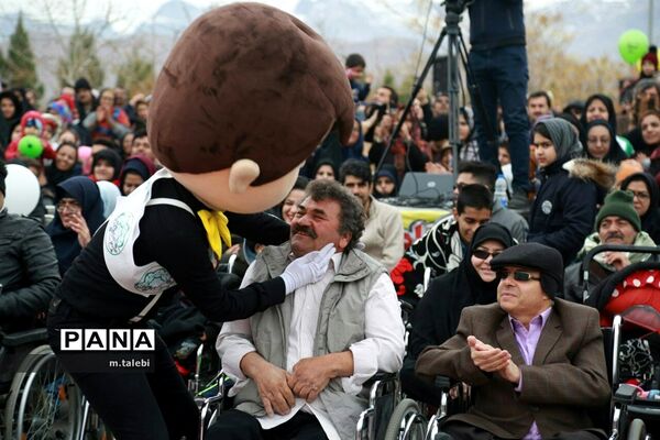 گردهمایی بزرگ جانبازان و معلولین استان یزد