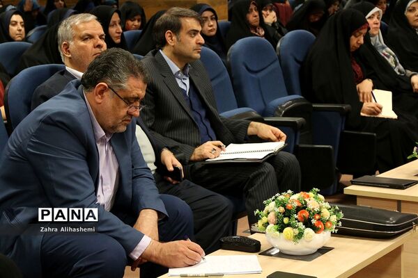 همایش مدیران 400 مدرسه الگوی شهر تهران