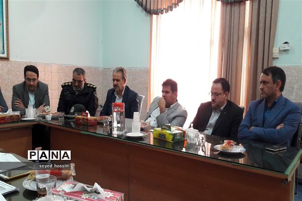 شورای آموزش و پرورش شهرستان اشکذر