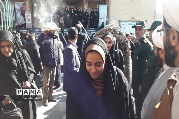 اعزام اولین گروه دانش آموزان دختر ناحیه دو شهرری  به اردوی راهیان نور