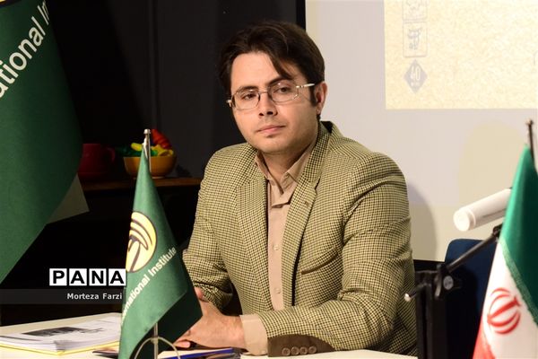 نشست خبری نمایش کاپیتان ناصر