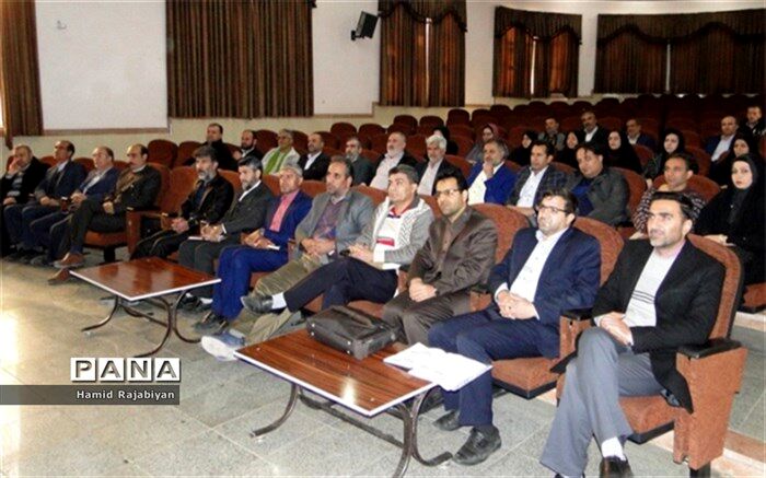 جلسه هم اندیشی رؤسای انجمن اولیاء و مربیان مدارس شهرستان برخوار