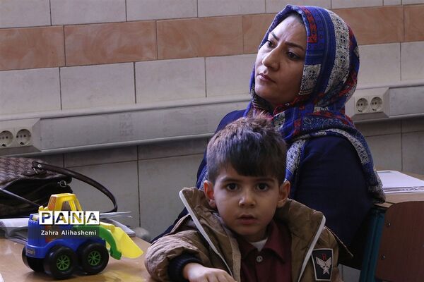 نمایشگاه صنایع دستی و دست آورده‌های سواد آموزان شهر تهران