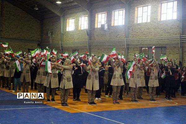 جشنواره فریادهای شادی و بازی‌های همگانی و المپیاد ورزشی درون مدرسه‌ای دبیرستان تمام تشکیلاتی در مراغه