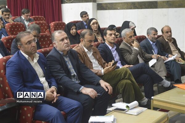 جلسه تخصصی روسای ادارات و کارشناسان امور تربیتی سراسر کشور در بوشهر