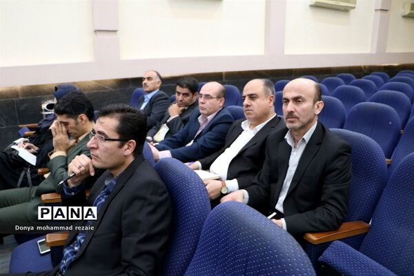 کارگاه تخصصی روسا و کارشناسان ادارات مراقبت در برابر آسیب‌های اجتماعی سراسر کشور در بوشهر