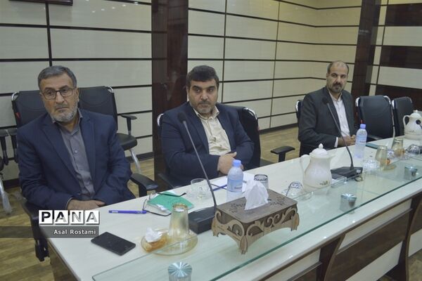 جلسه شورای معاونان اداره‌کل آموزش و پرورش استان بوشهر
