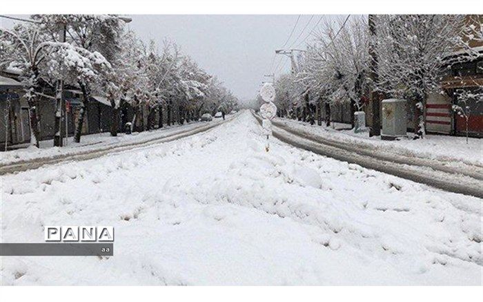 مردم دلفان سرد ترین شب پائیزی را گذراندند