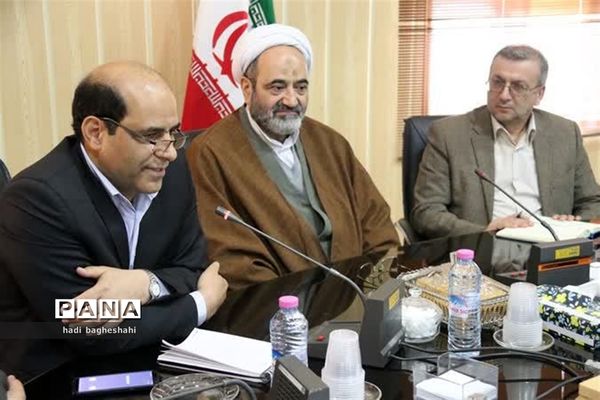 برگزاری شورای معاونان آموزش و پرورش با حضور معاون وزیر دریزد