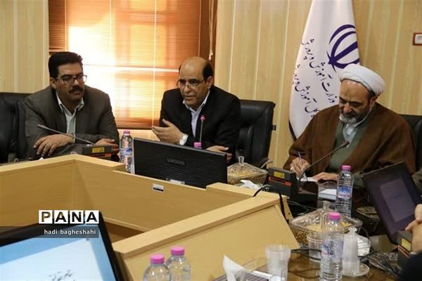 برگزاری شورای معاونان آموزش و پرورش با حضور معاون وزیر دریزد