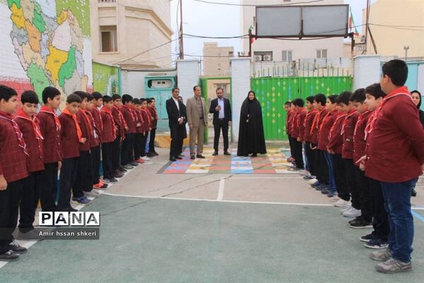 بازدید مسئولان آموزش و پرورش از دبستان شهید ماهینی بوشهر