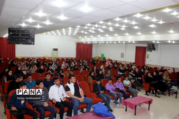 اختتامیه دوره  آموزشی زنگ سخن و فن بیان در شهرستان دشتستان
