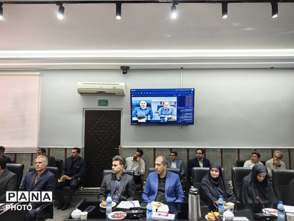 نشست معاون پرورشی و فرهنگی وزارت با مدیران آموزش‌وپرورش استان کرمانشاه