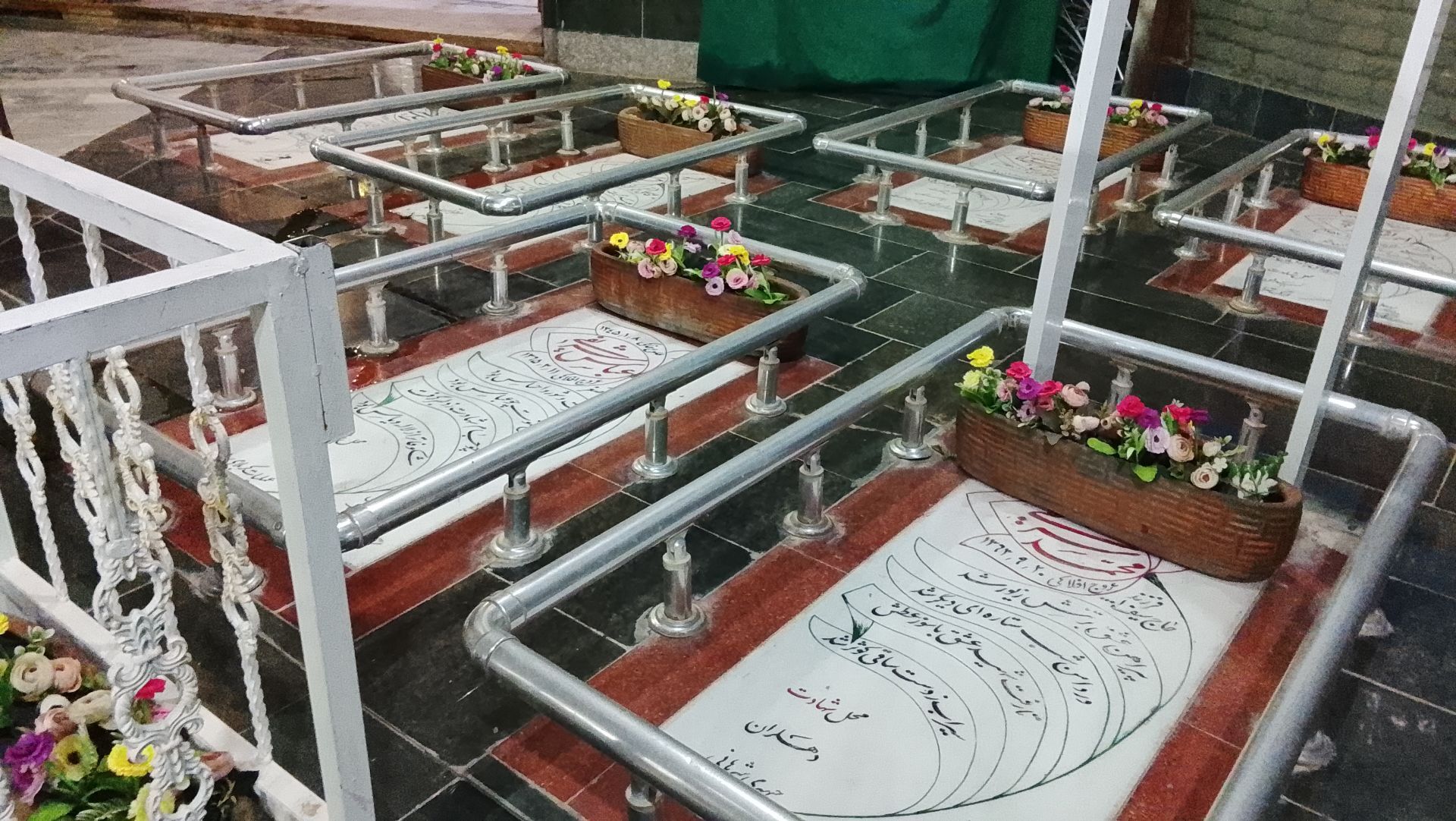 یادواره شهدا دفاع مقدس و مراسم شب قالیشویان در روستای خاوه اردهال 