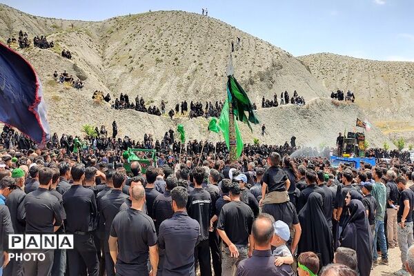 آیین باشکوه عزاداری امام حسین علیه السلام در روز عاشورای حسینی-۱