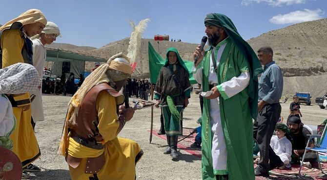مراسم نمادین تعزیه خوانی اباعبدالله الحسین در شهر بار