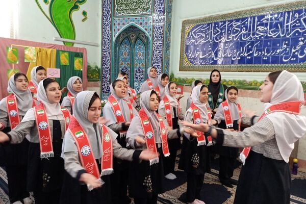 جشن نیمه شعبان در دبستان شهید آقچه‌‍‌لو رباط‌کریم