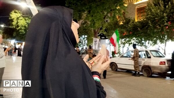 صدمین شب از اجتماعات در حسینیه امام خمینی