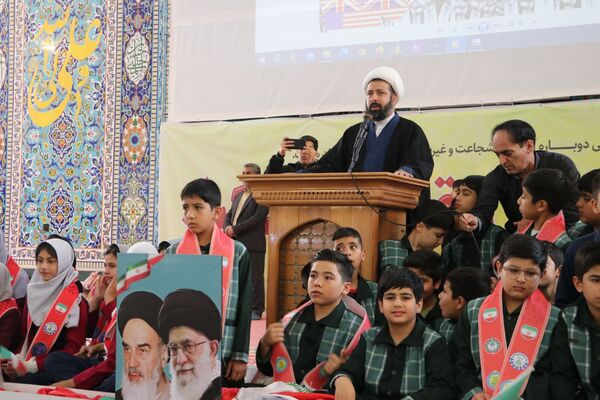 سیزده آبان؛ روز تجدید میثاق ملت با آرمان‌های انقلاب
