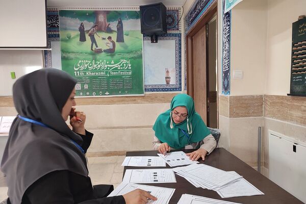 اختتامیه محور آزمایشگاه ،یازدهمین دوره جشنواره نوجوان خوارزمی در دبیرستان مهدی مقربی ملارد