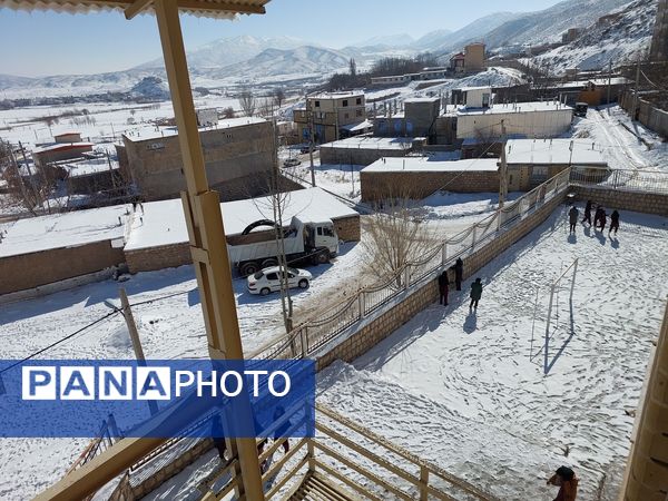 اولین برف پاییزی در شهرستان کوهرنگ