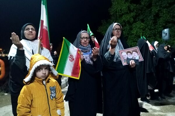 برگزاری اجتماع شبانه در حسینیه شهدای شهر بار 