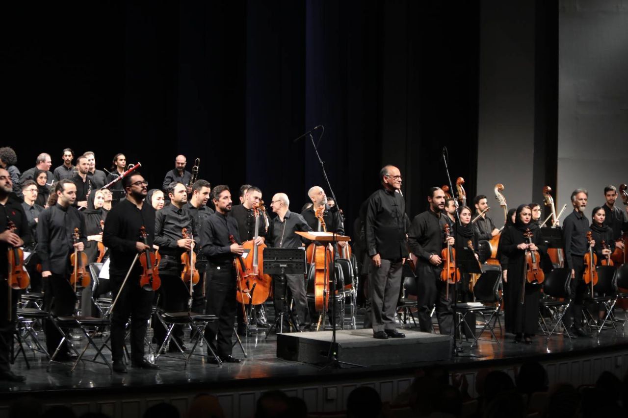 ارکستر سمفونیک تهران، تالار وحدت را به اکتبر 1904 برد