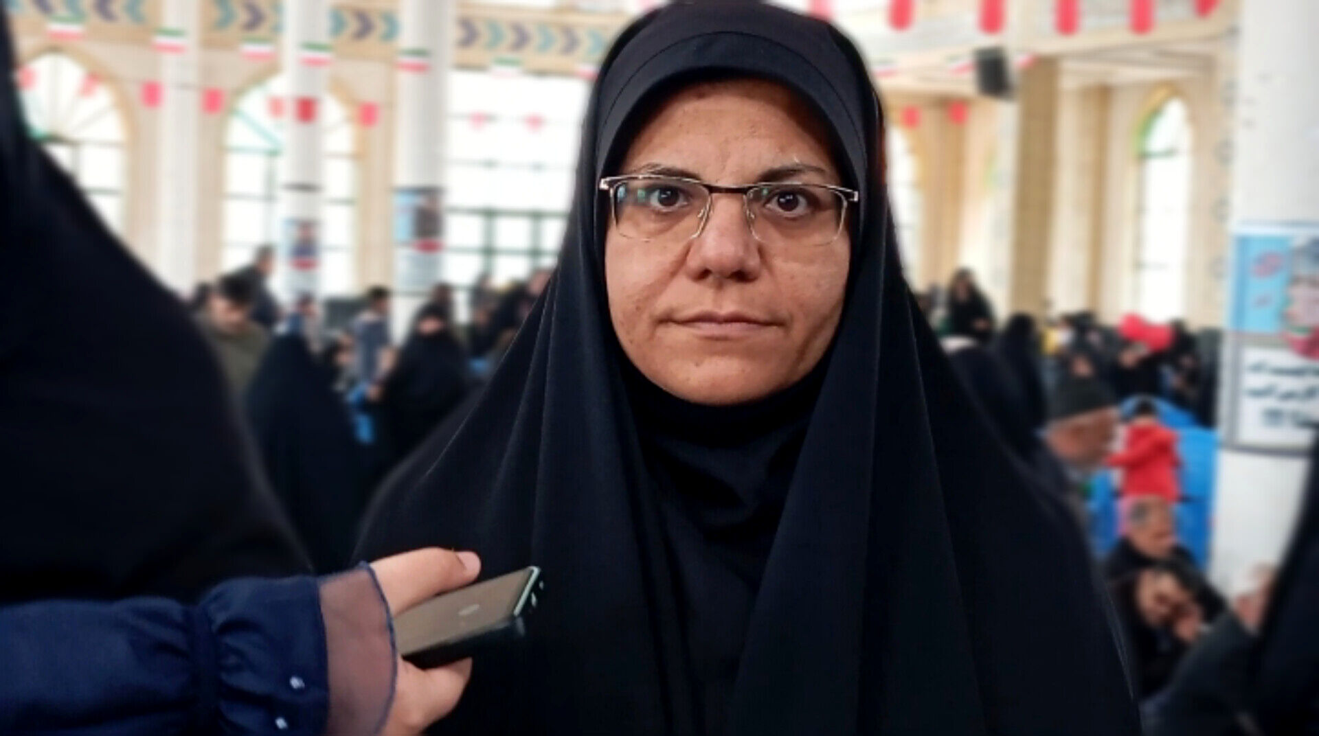 دانش‌آموزان بسیجی بن مشت محکمی بر دهان یاوه‌گویان زدند