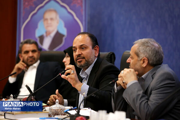 گردهمایی مشترک اعضای شورای معاونان و مدیران کل آموزش و پرورش استان‌ها
