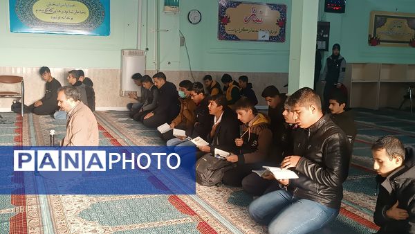 زیارت عاشورا  در دبیرستان شاهد ابوذر غفاری نیشابور