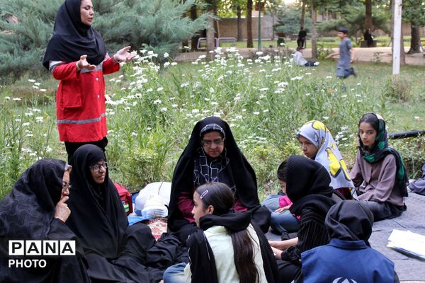 امدادگران کوچک در قلب سملقان