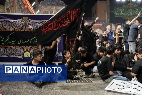 حضور پرشور مردم شهرری در مراسم ارتحال امام خمینی (ره) 