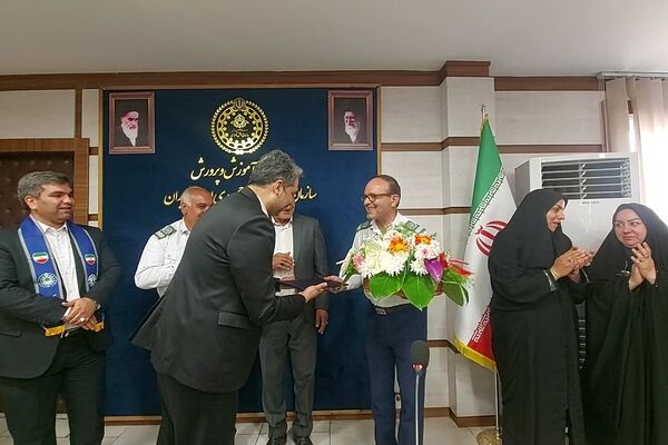 نشست فصلی و توان افزایی مأمورین و مسئولین سازمان دانش‌آموزی شهرستان‌های استان تهران 