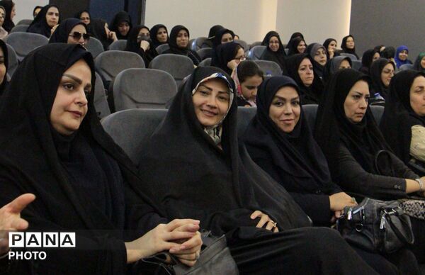 جلسه هم‌اندیشی مسئولان اسلامشهر و مدیران مدارس برای آغاز سال تحصیلی جدید