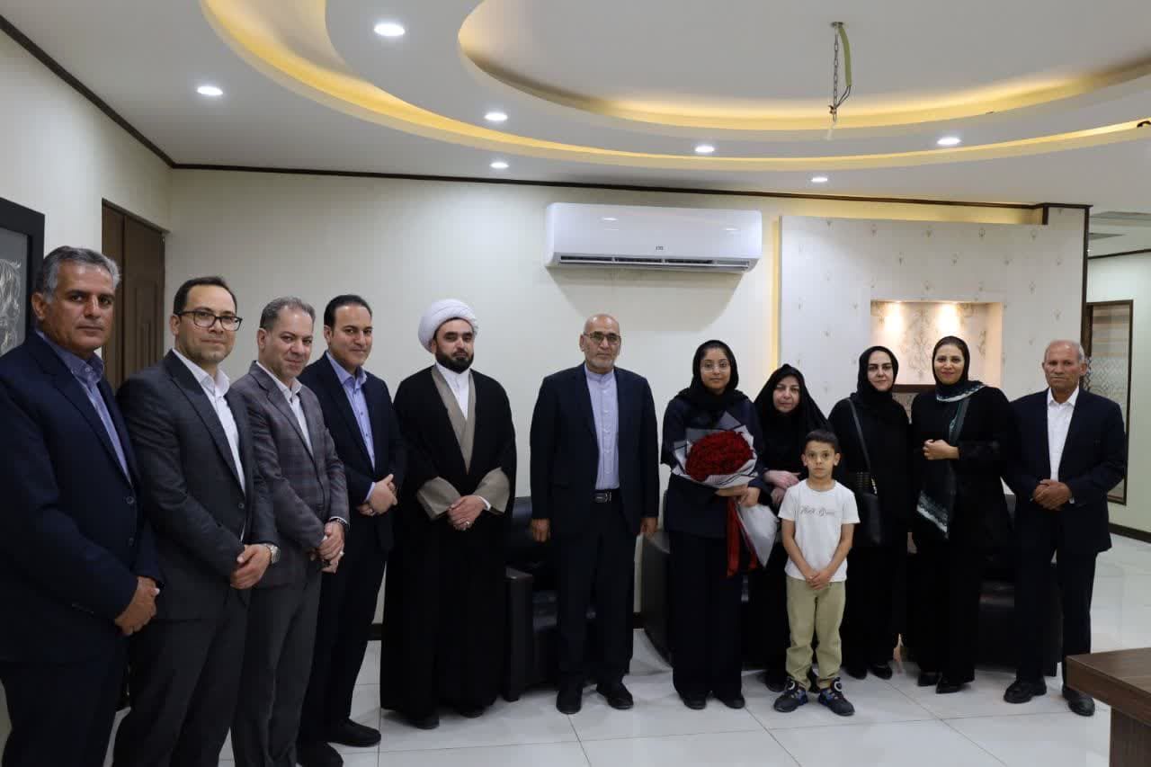 تجلیل مدیر کل آموزش و پرورش استان از دانش‌آموز مخترع یزدی 