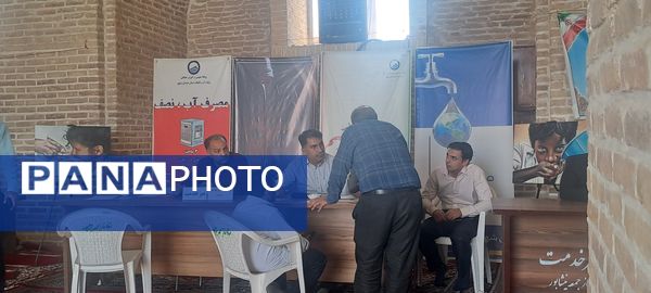 میز خدمت اداره‌های شهرستان نیشابور در جمعه خشم و نصر 