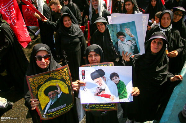 مراسم تشییع پیکر مطهر رهبر شهید انقلاب در تهران - 4