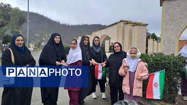 پیاده‌روی خانگی به‌مناسبت دهه فجر در گلوگاه