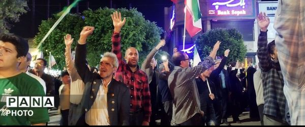 ما صحنه را خالی نمی کنیم