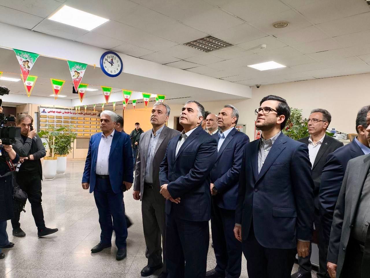  وزیر نفت از پالایشگاه تهران بازدید کرد