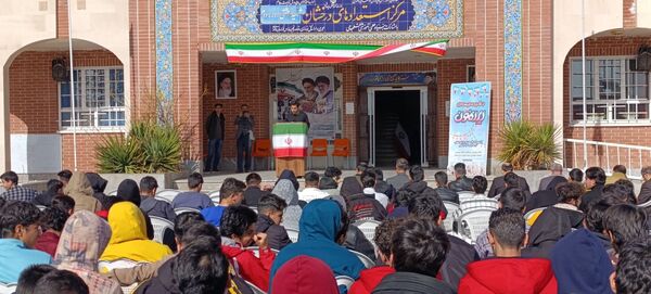 گرامیداشت دهه فجر، نیمه شعبان و ولادت امام زمان (عج) در دبیرستان شهید بهشتی تربت جام