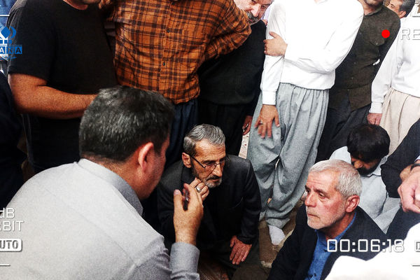 دیدار صمیمانه و چهار ساعته نماینده دهگلان با بیش از ۲۰۰ نفر از مردم  در مسجد جامع