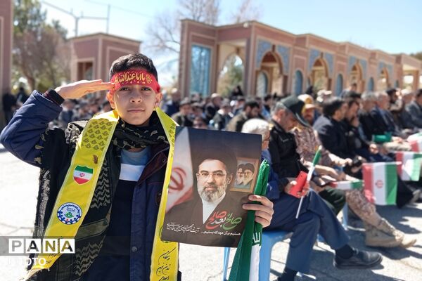  قاب‌های خبرنگار پانا از بیعت دانش‌آموزان پیشتاز چهارمحال وبختیاری با رهبر امت