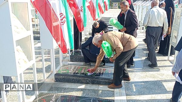 آیین غبارروبی مزار شهدای امامزاده سید حمزه 