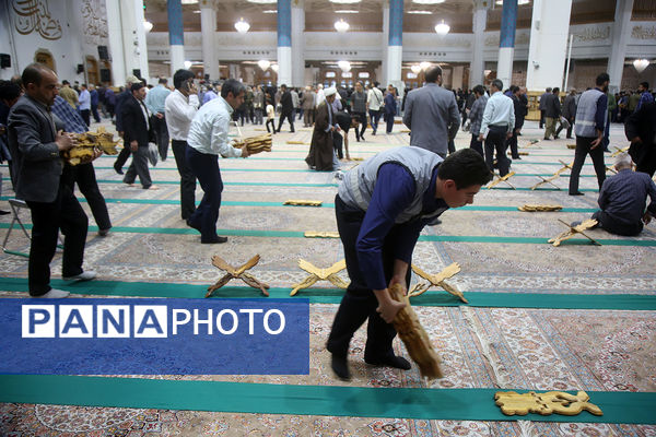 خدمت‌رسانی 35 خادمیار نوجوان در حرم حضرت معصومه(س)